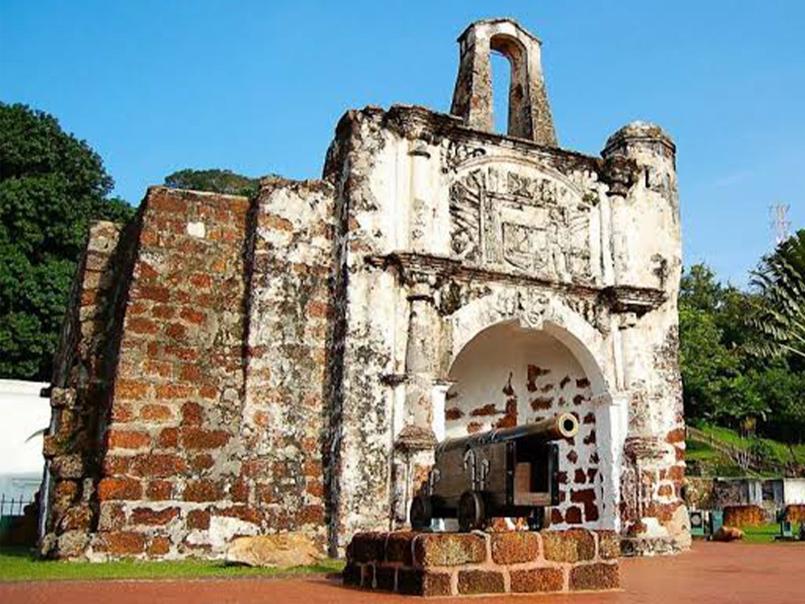 Singapore to Melaka — private van transfer