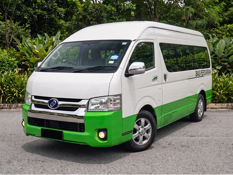 17 Seater Tour Van — photo 1 of 4